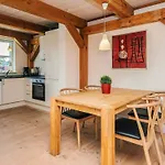 Hébergement de vacances 4 Person In *