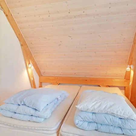 Two-bedroom In 5 Сasa de vacaciones *