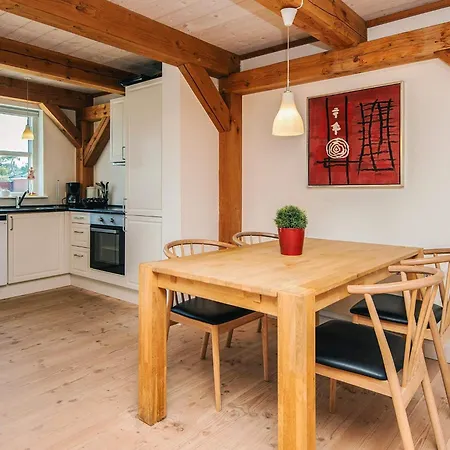 בית נופש 4 Person In *