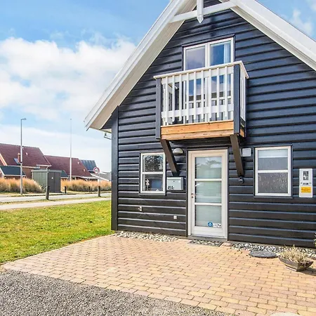 4 Person In * Blåvand
